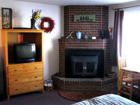 Room at the Rocky Mountain Lodge in Dubois